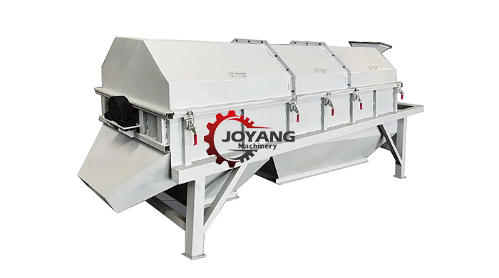 Pre-treatment machine and auxiliary machine of black soldier fly larvae